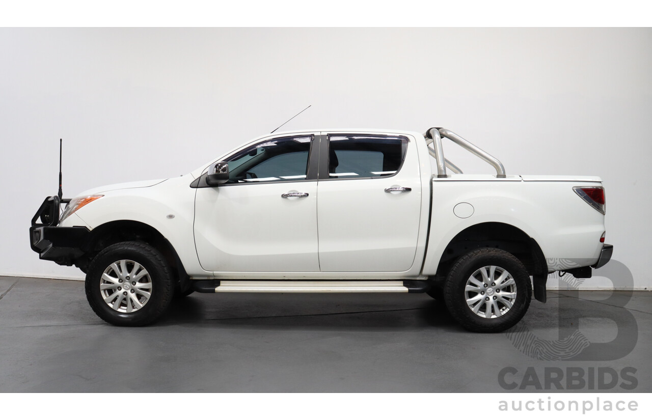 10/2013 Mazda Bt50 GT (4x4)  Dual Cab Utility White 3.2L Turbo Diesel