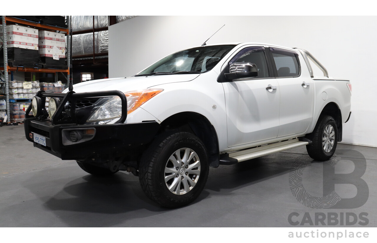 10/2013 Mazda Bt50 GT (4x4)  Dual Cab Utility White 3.2L Turbo Diesel