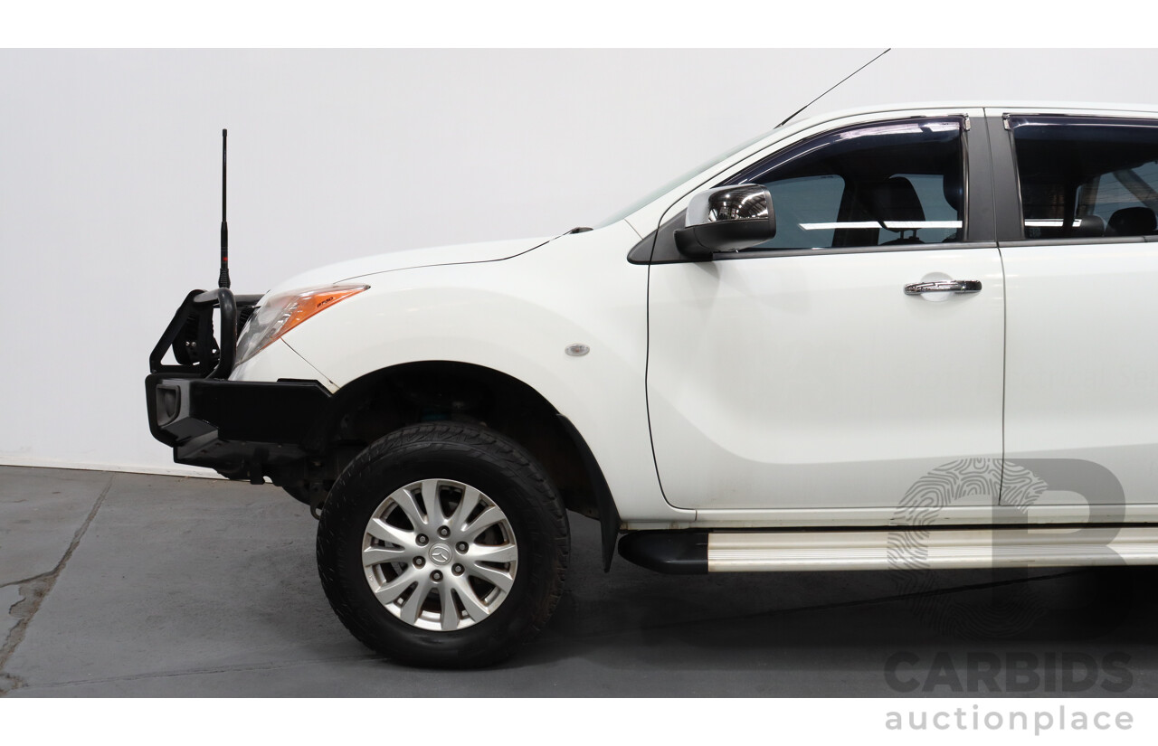 10/2013 Mazda Bt50 GT (4x4)  Dual Cab Utility White 3.2L Turbo Diesel
