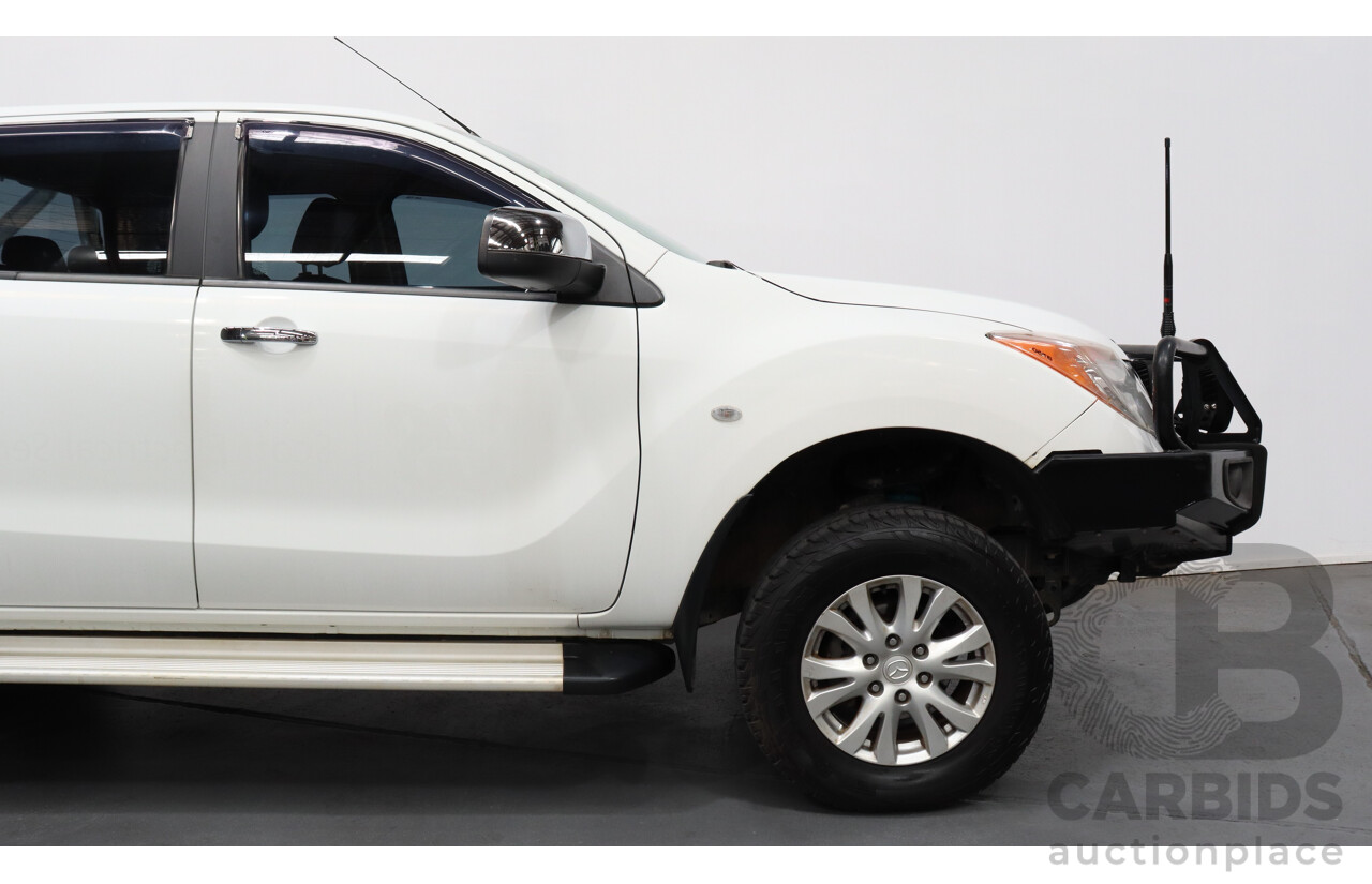 10/2013 Mazda Bt50 GT (4x4)  Dual Cab Utility White 3.2L Turbo Diesel