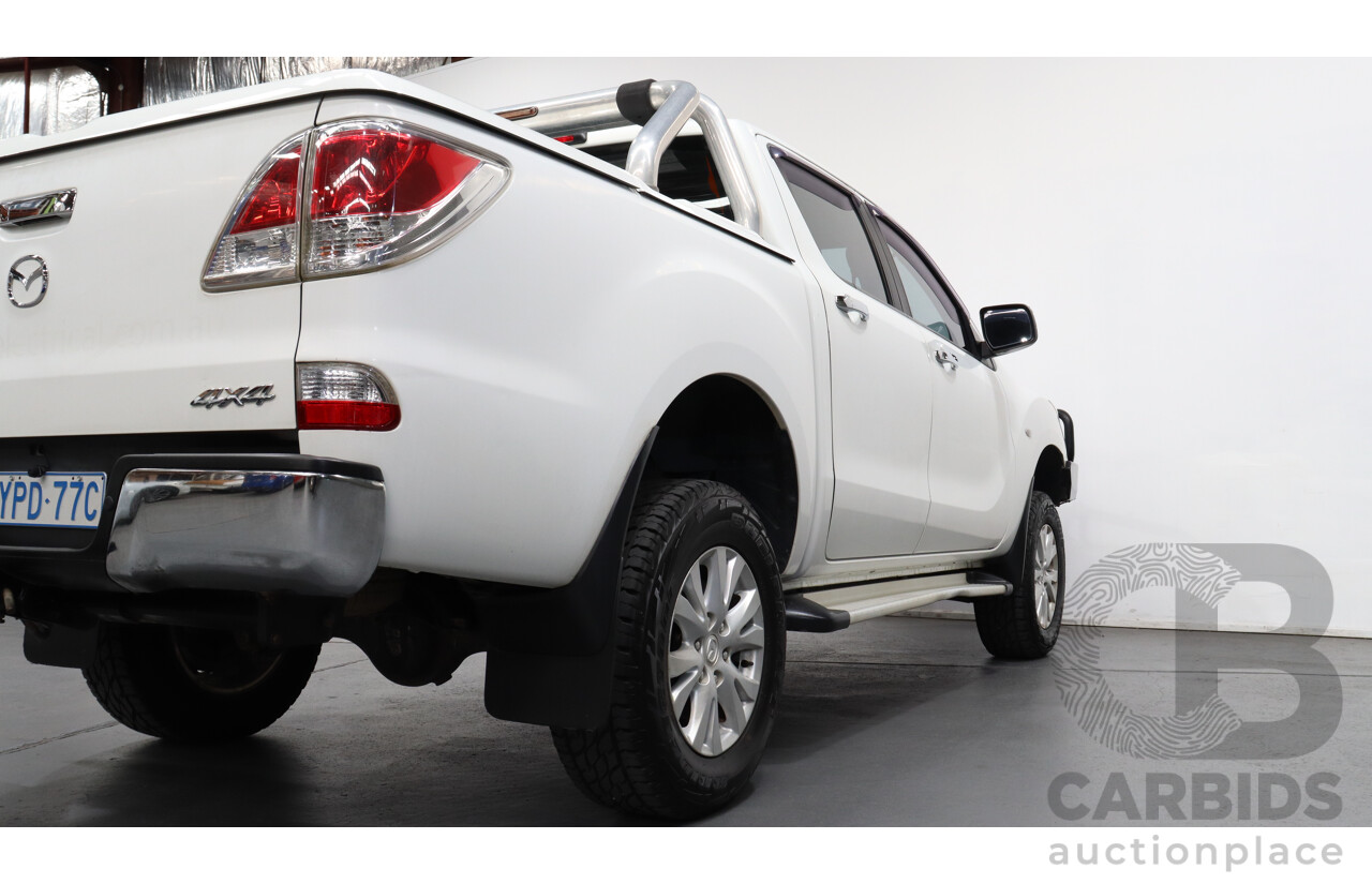 10/2013 Mazda Bt50 GT (4x4)  Dual Cab Utility White 3.2L Turbo Diesel