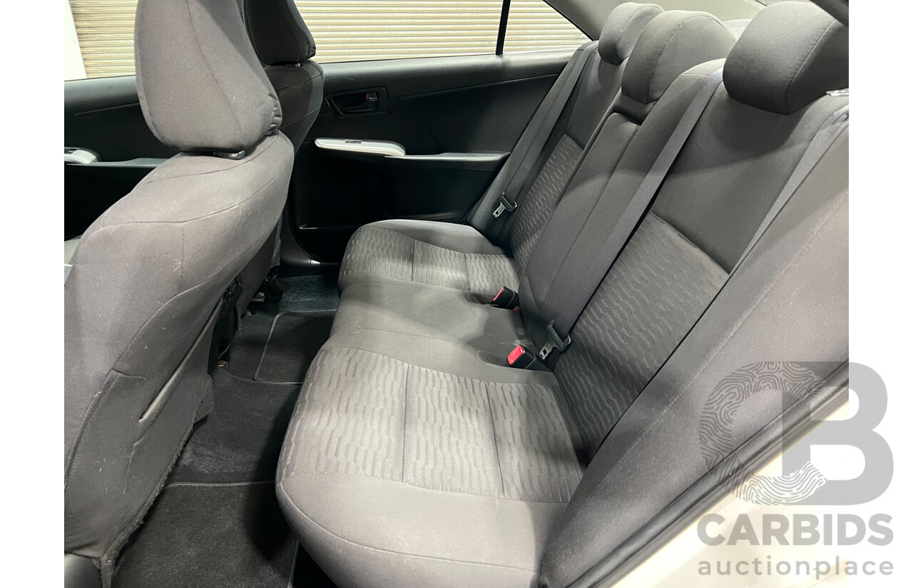 5/2015 Toyota Camry Altise ASV50R MY15 4d Sedan White 2.5L