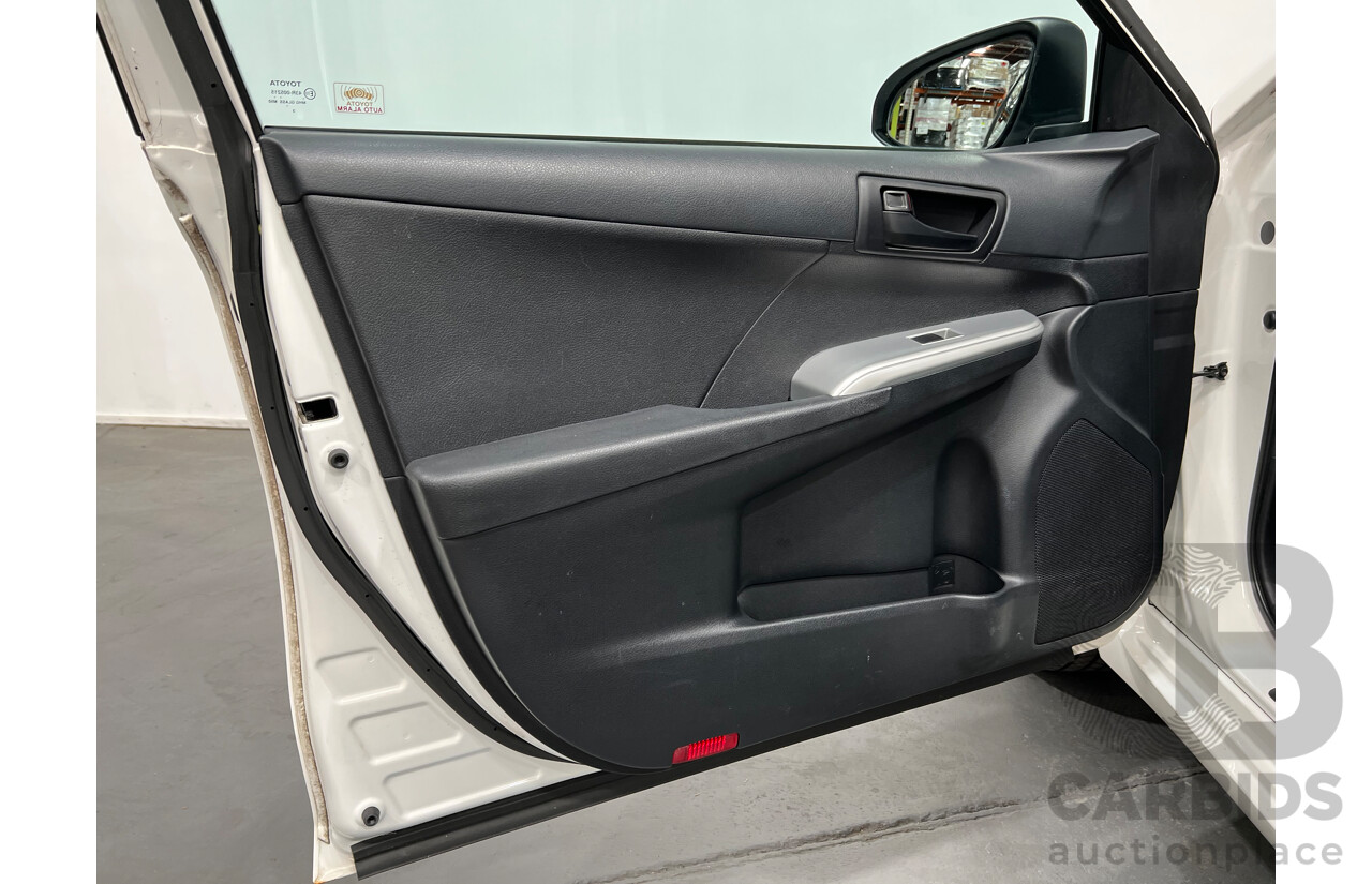 5/2015 Toyota Camry Altise ASV50R MY15 4d Sedan White 2.5L