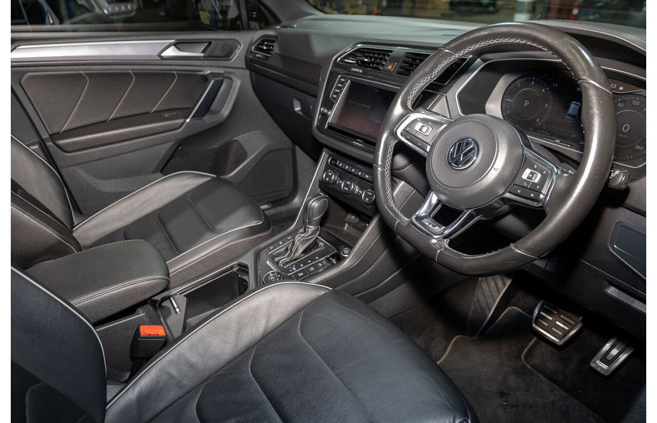 11/2016 Volkswagen Tiguan 140 TDI Highline R-Line Pack (4x4) 4Motion 4d Wagon Metallic Grey 2.0L Turbo Diesel