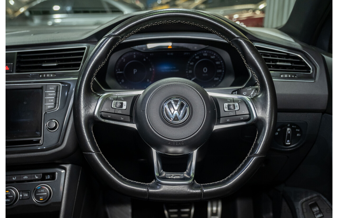 11/2016 Volkswagen Tiguan 140 TDI Highline R-Line Pack (4x4) 4Motion 4d Wagon Metallic Grey 2.0L Turbo Diesel