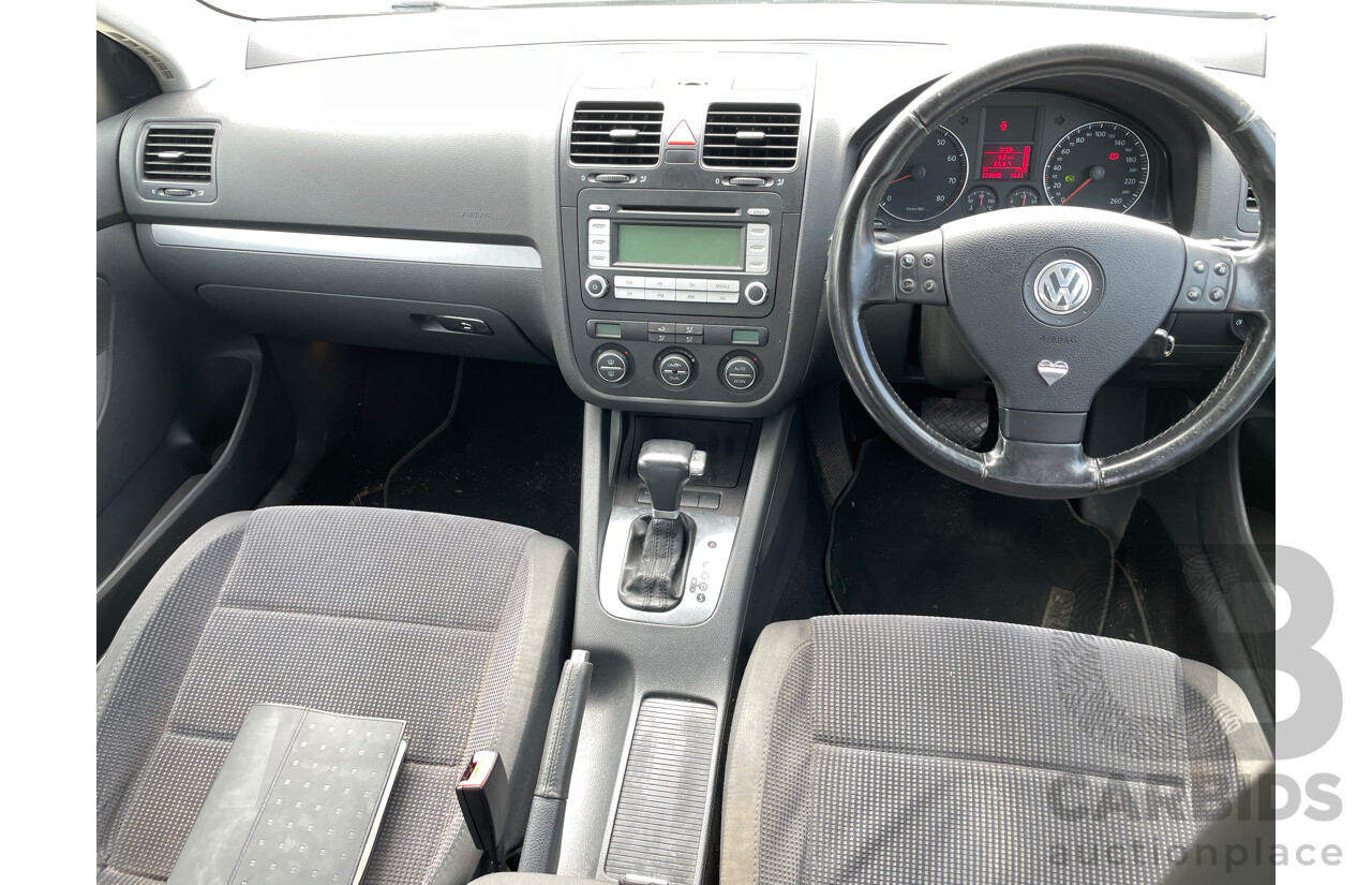 1/2007 Volkswagen Jetta 2.0 FSI 1KM 4d Sedan Silver 2.0L