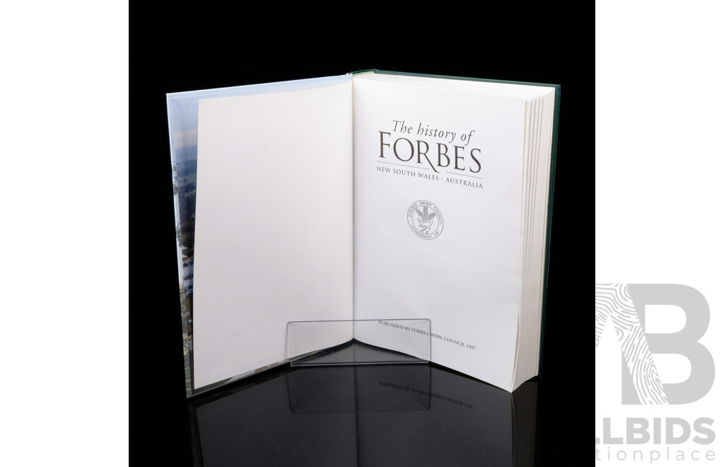 Forbes New South Wales Australia, Mrs Jeanette Hildred, Hardcover