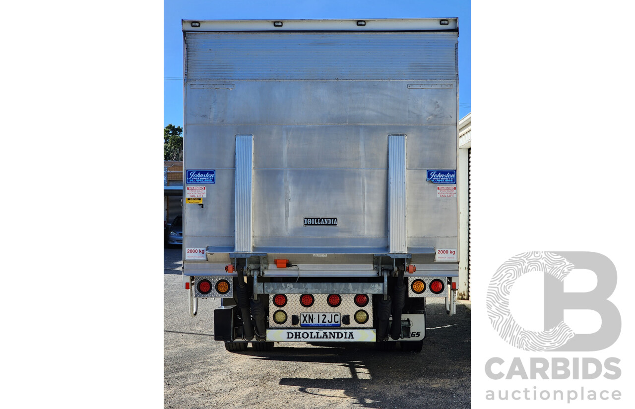 02/1999 Mitsubishi Fighter FK600 4x2 Curtainside Pantech 6 Cylinder Diesel