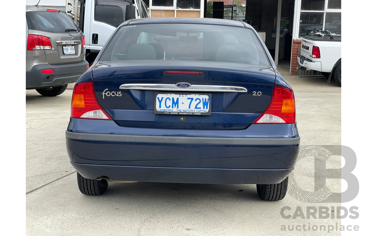 2/2003 Ford Focus GHIA LR 4d Sedan Blue 2.0L