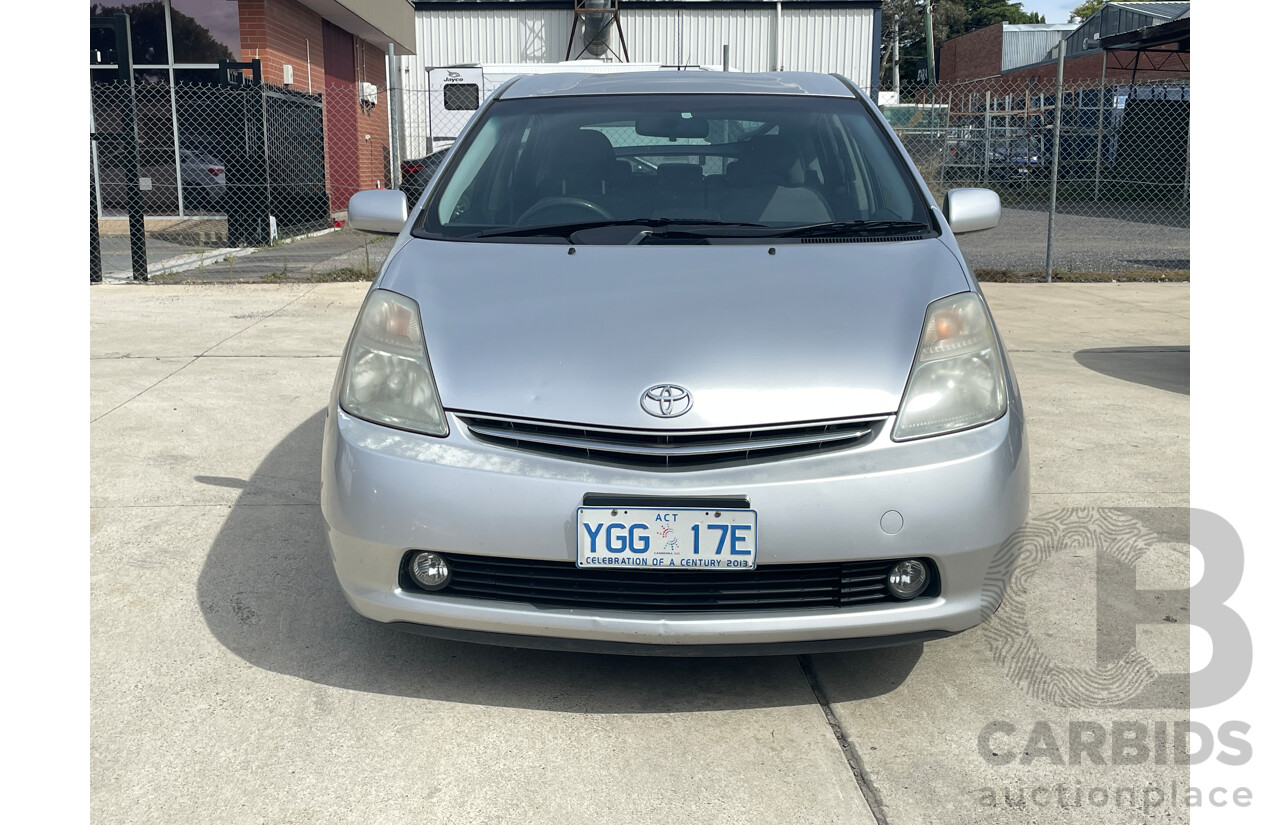 2/2007 Toyota Prius Hybrid NHW20R MY06 UPGRADE 5d Hatchback Silver 1.5L