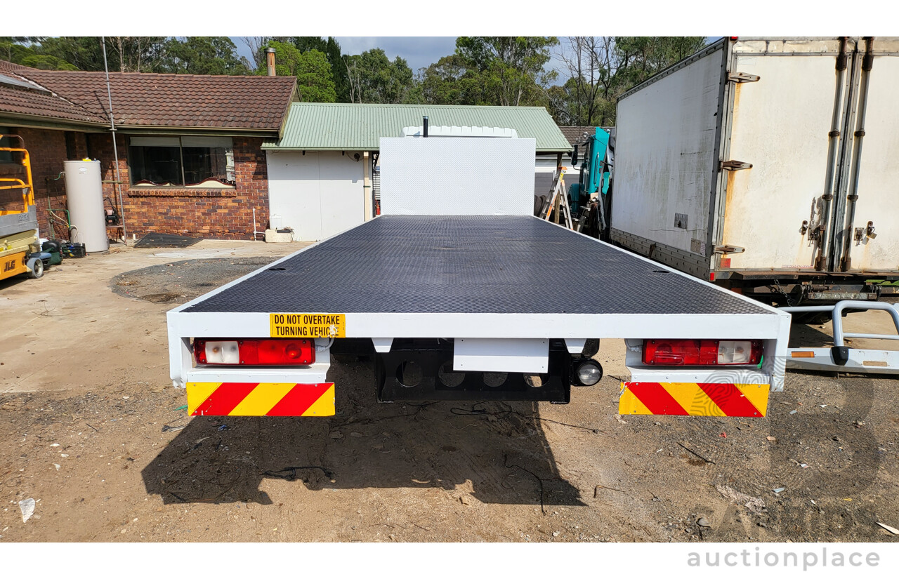 07/1997 HINO FF1J SER C/CAB With 7.8m Tray White Diesel