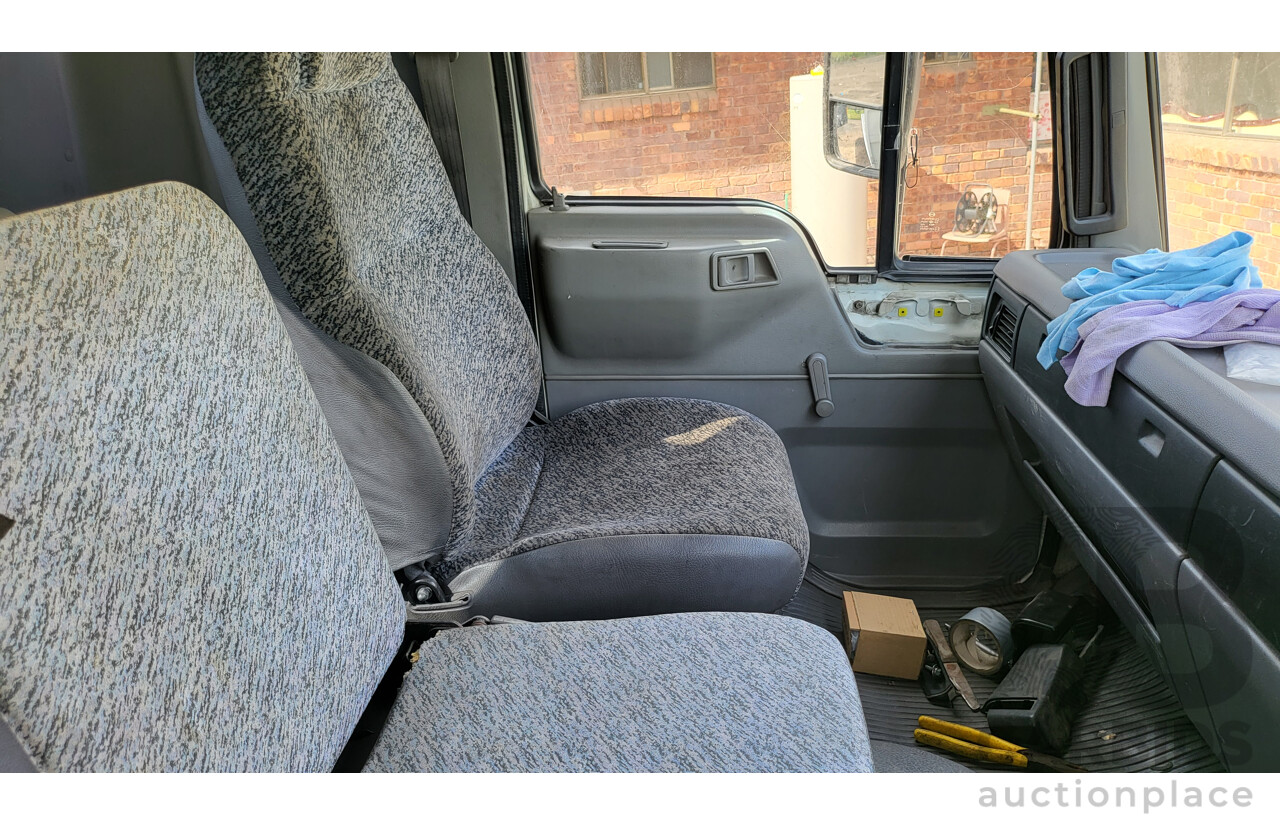 07/1997 HINO FF1J SER C/CAB With 7.8m Tray White Diesel