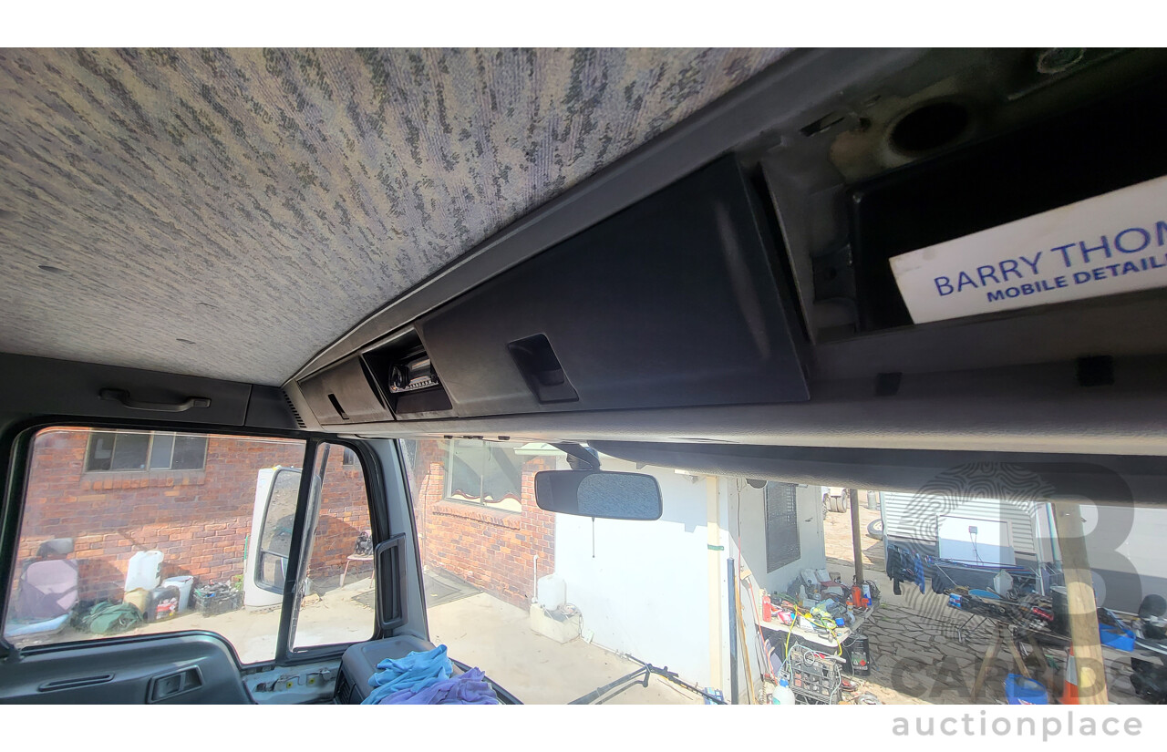 07/1997 HINO FF1J SER C/CAB With 7.8m Tray White Diesel