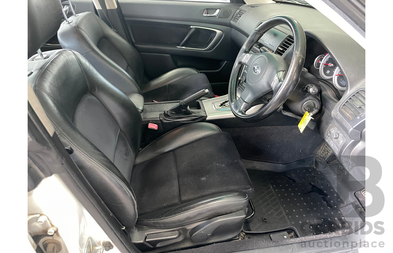 5/2006 Subaru Outback 3.0R MY06 4d Wagon White 3.0L