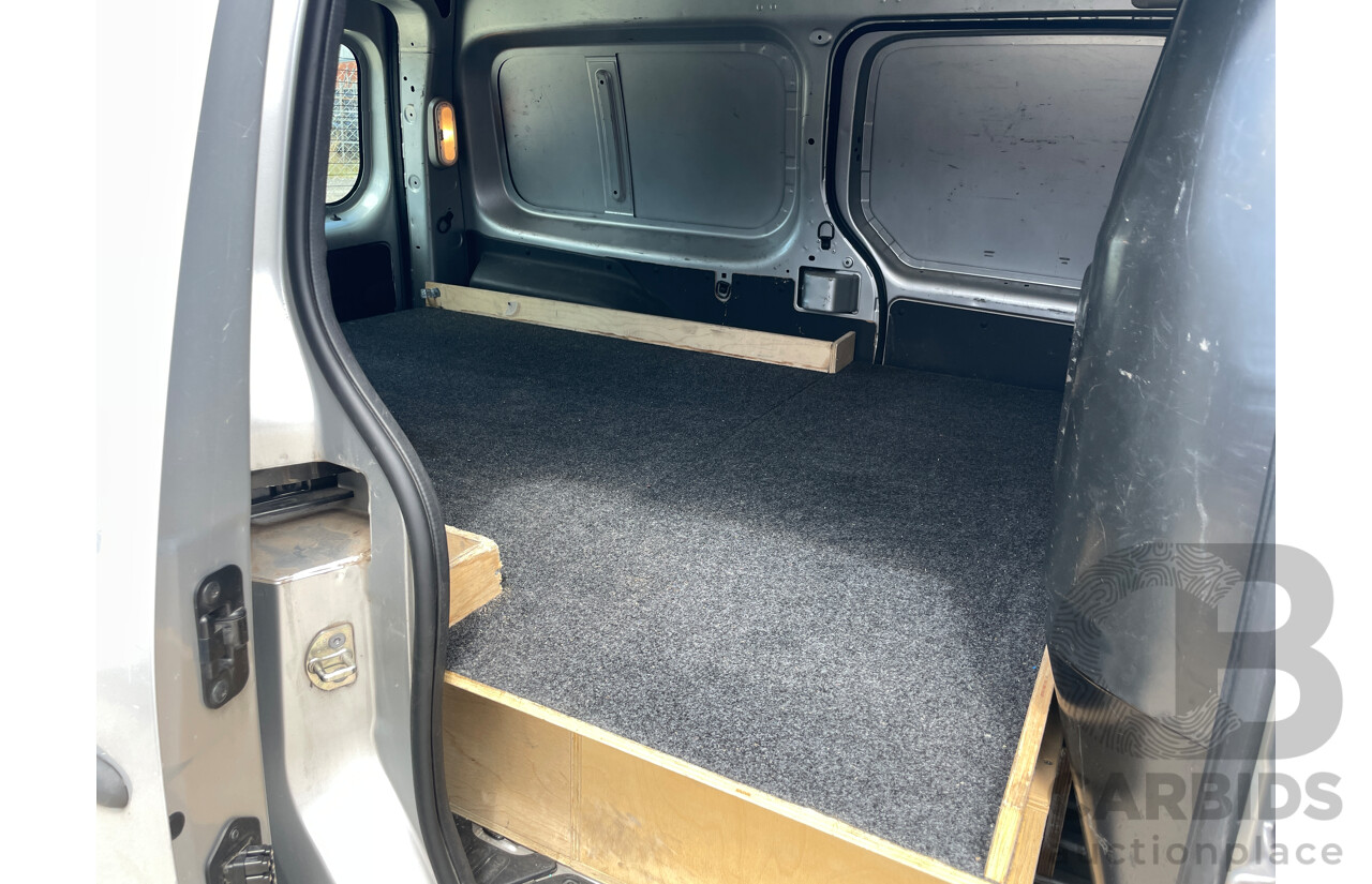 8/2014 Renault Kangoo MAXI X61 MY14 4d Van Silver 1.5L