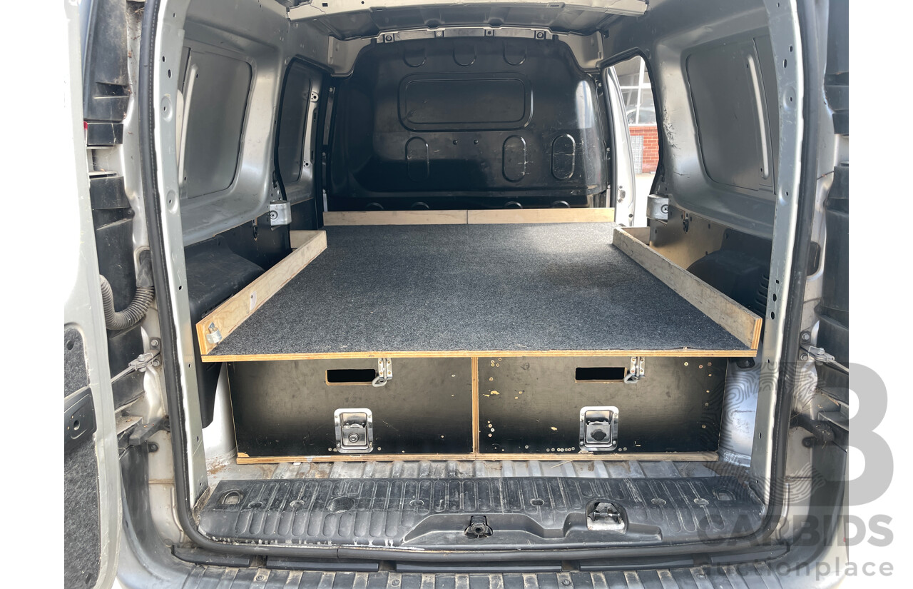 8/2014 Renault Kangoo MAXI X61 MY14 4d Van Silver 1.5L