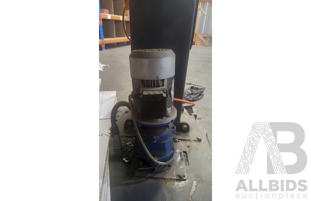 SIAT SW1 2005 WRAPPING MACHINE