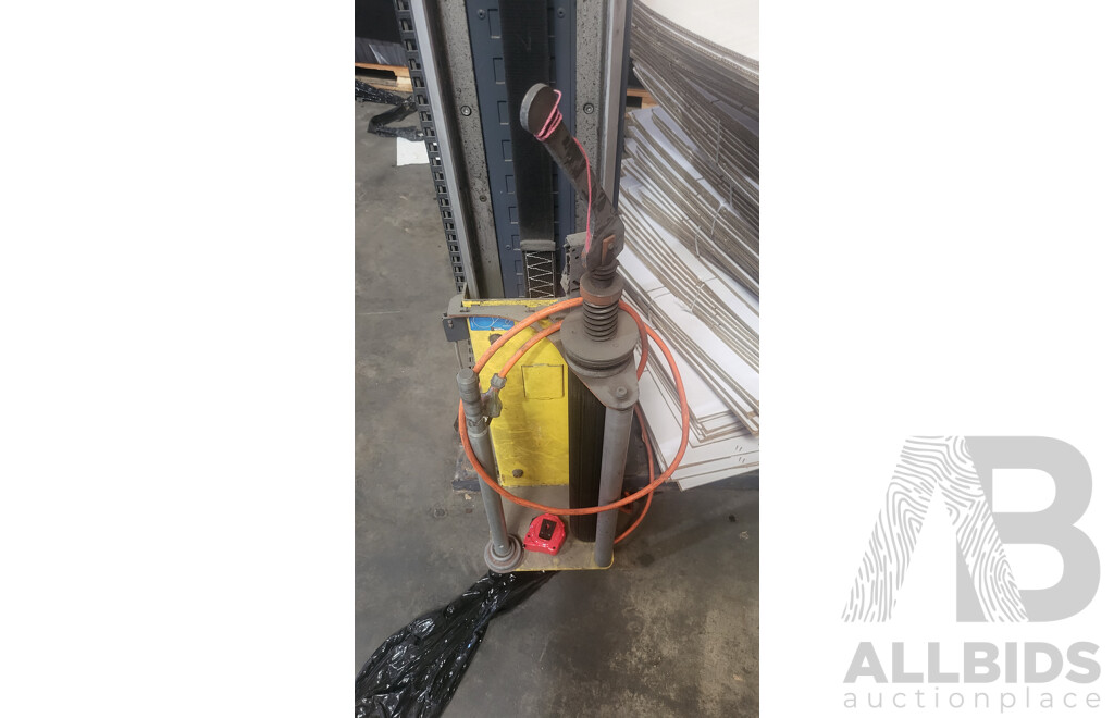 SIAT SW1 2005 WRAPPING MACHINE