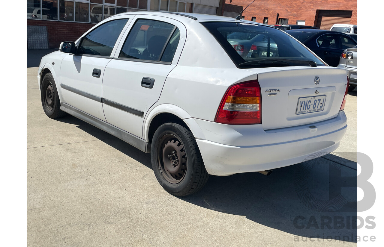 7/2004 Holden Astra Classic TS 5d Hatchback White 1.8L