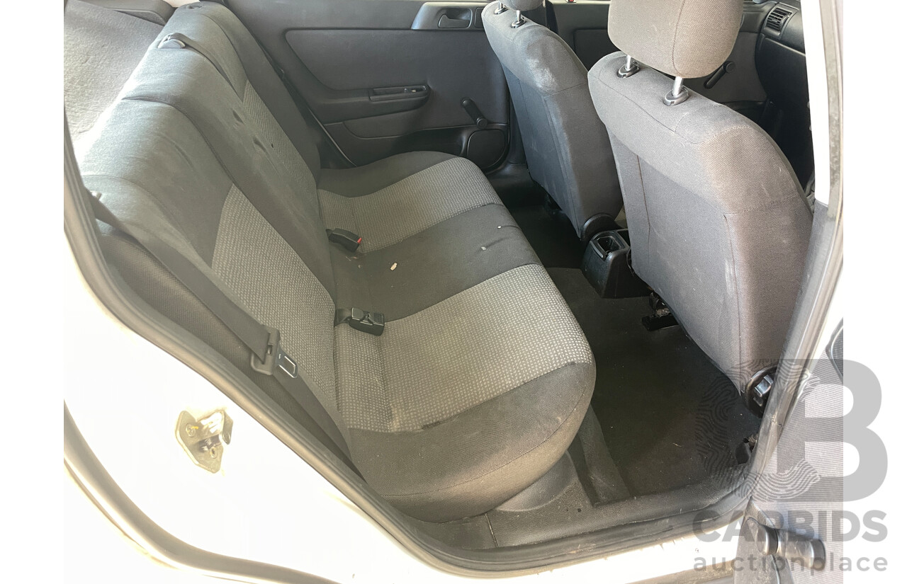 7/2004 Holden Astra Classic TS 5d Hatchback White 1.8L