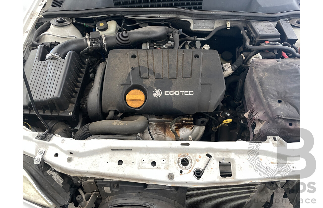 7/2004 Holden Astra Classic TS 5d Hatchback White 1.8L