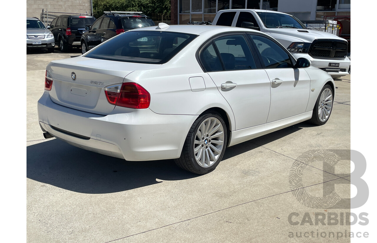 1/2006 Bmw 3 20i E90 4d Sedan White 2.0L