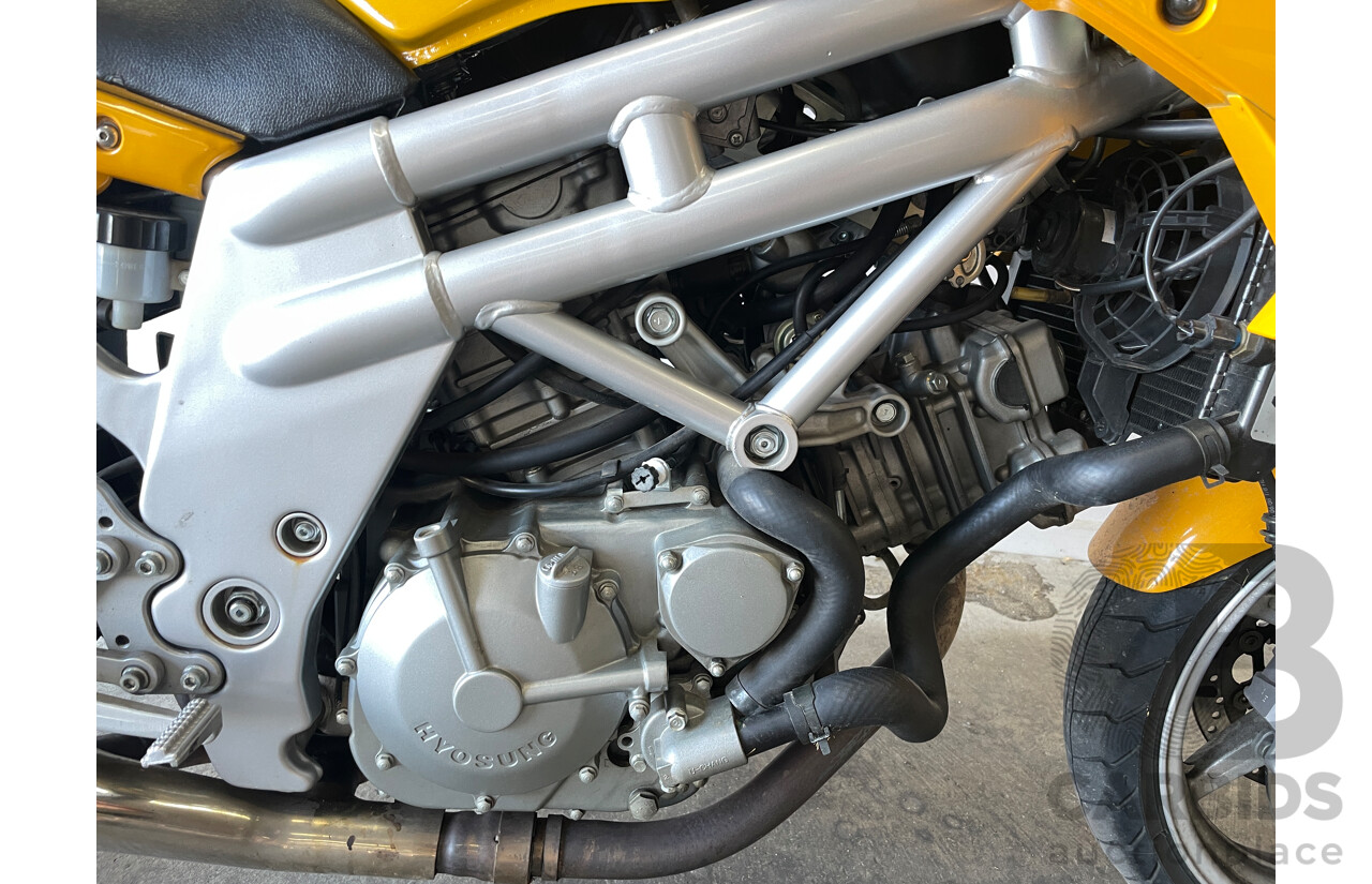 09/2006 Hyosung GT650 Comet Motor Cycle 647cc