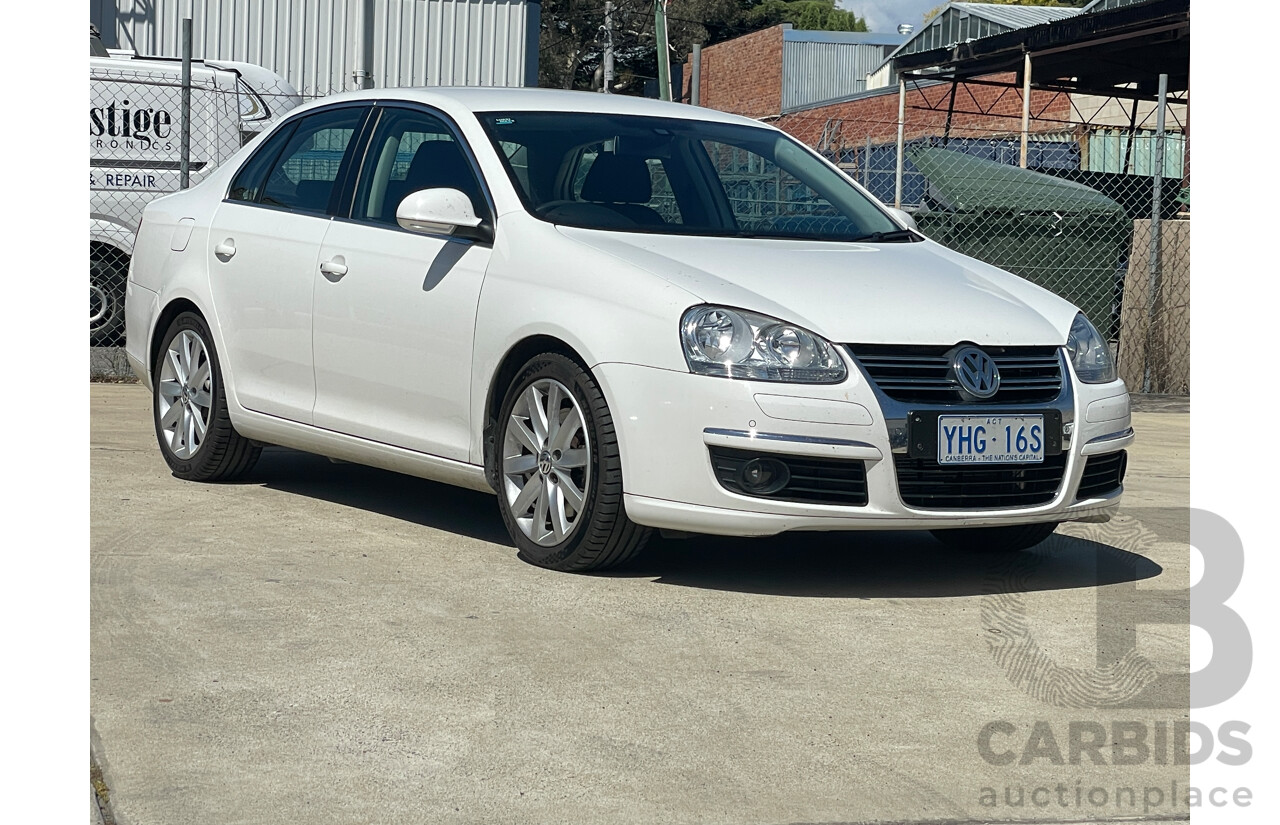 6/2010 Volkswagen Jetta 103 TDI 1KM MY10 4d Sedan White 2.0L