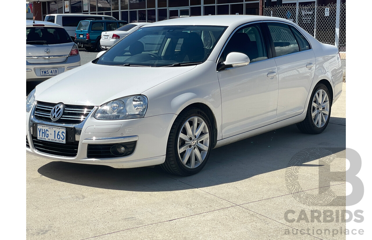 6/2010 Volkswagen Jetta 103 TDI 1KM MY10 4d Sedan White 2.0L