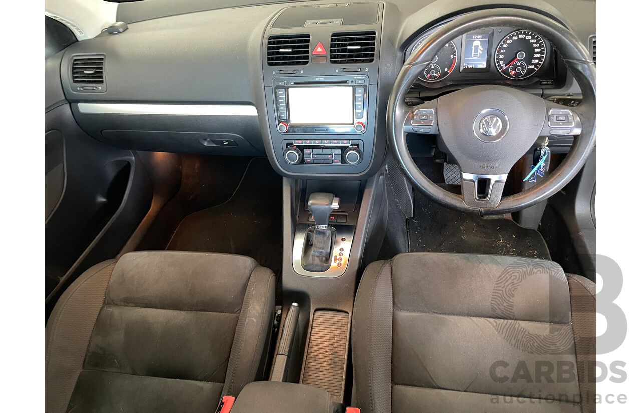 6/2010 Volkswagen Jetta 103 TDI 1KM MY10 4d Sedan White 2.0L