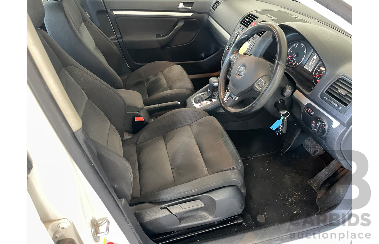 6/2010 Volkswagen Jetta 103 TDI 1KM MY10 4d Sedan White 2.0L