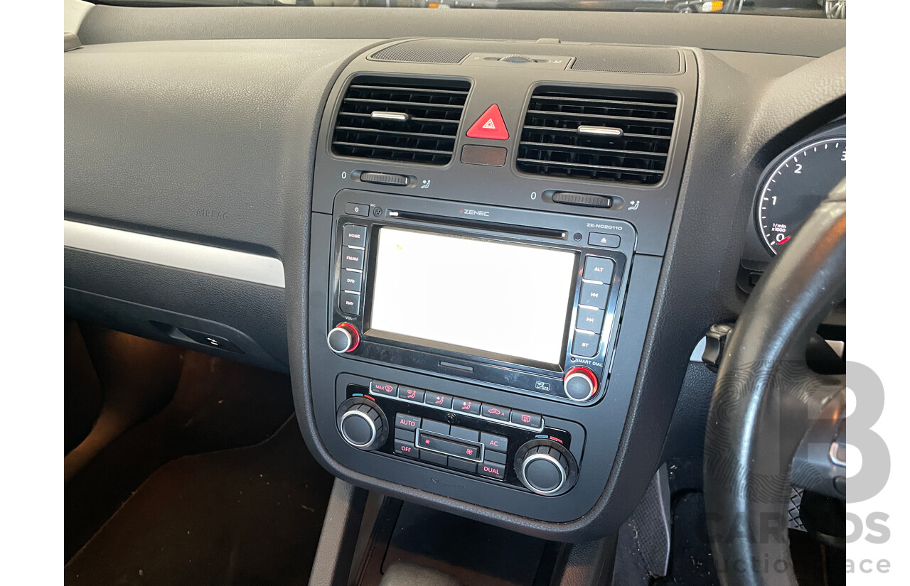 6/2010 Volkswagen Jetta 103 TDI 1KM MY10 4d Sedan White 2.0L