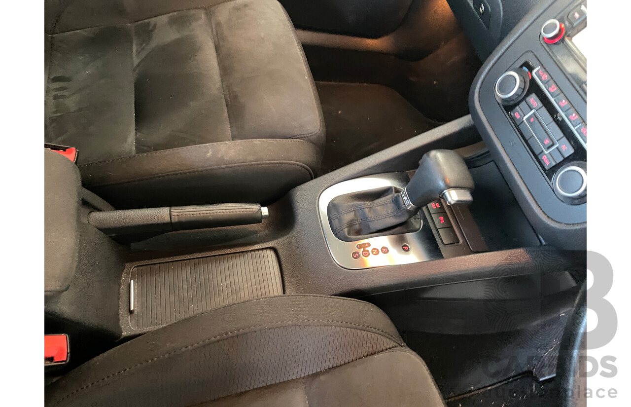 6/2010 Volkswagen Jetta 103 TDI 1KM MY10 4d Sedan White 2.0L