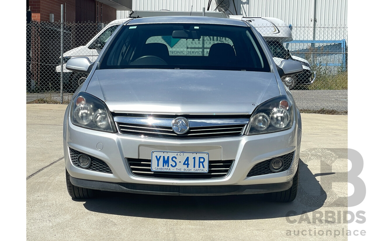6/2009 Holden Astra CDX AH MY09 5d Hatchback Silver 1.8L