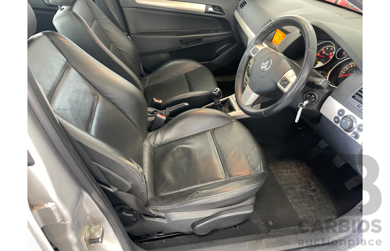 6/2009 Holden Astra CDX AH MY09 5d Hatchback Silver 1.8L