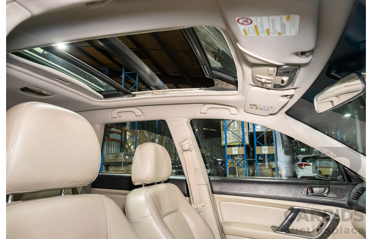 10/2005 Subaru Outback 3.0R Premium MY05 4d Wagon White 3.0L