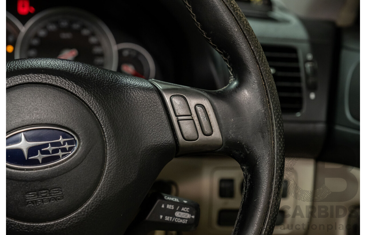 10/2005 Subaru Outback 3.0R Premium MY05 4d Wagon White 3.0L