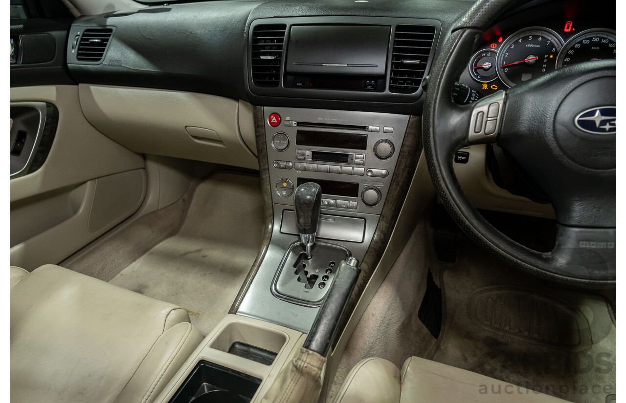 10/2005 Subaru Outback 3.0R Premium MY05 4d Wagon White 3.0L