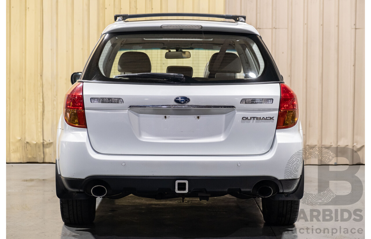 10/2005 Subaru Outback 3.0R Premium MY05 4d Wagon White 3.0L