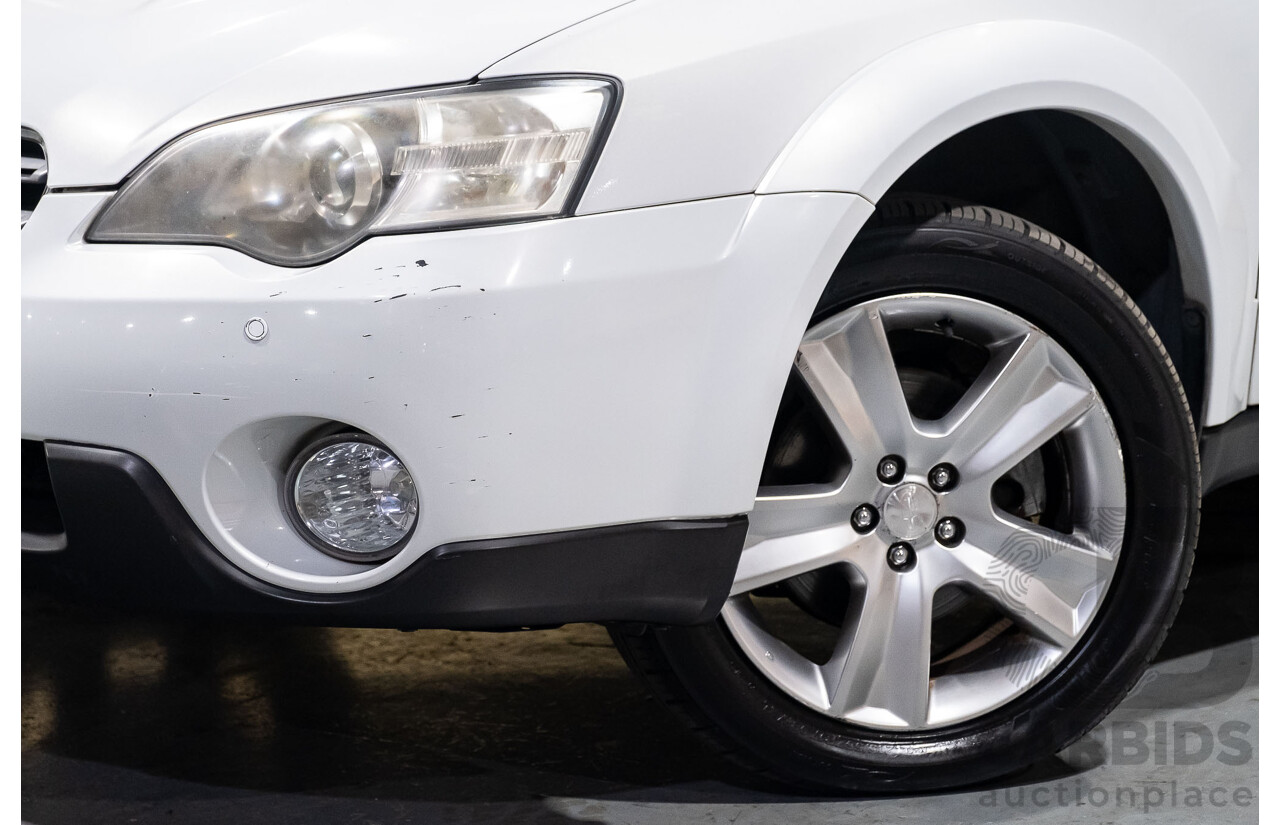 10/2005 Subaru Outback 3.0R Premium MY05 4d Wagon White 3.0L