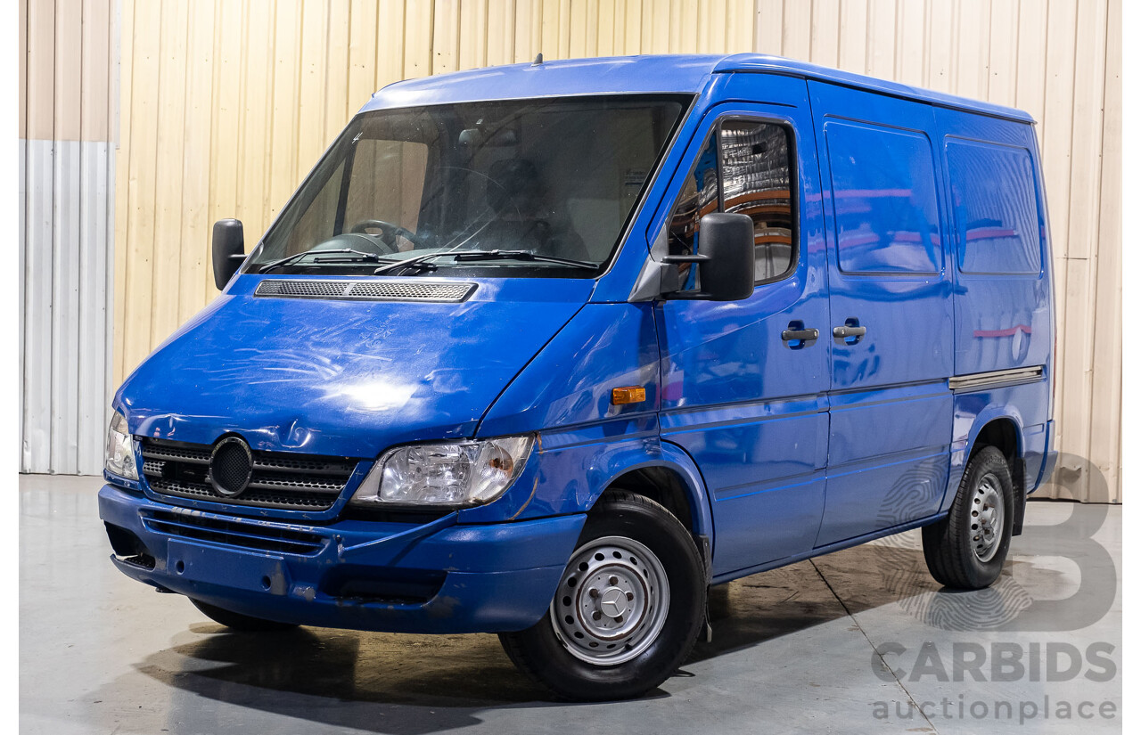 03/2004 Mercedes Benz Sprinter 308CDI 2d Van Blue 2.2L Turbo Diesel - Refridgerated