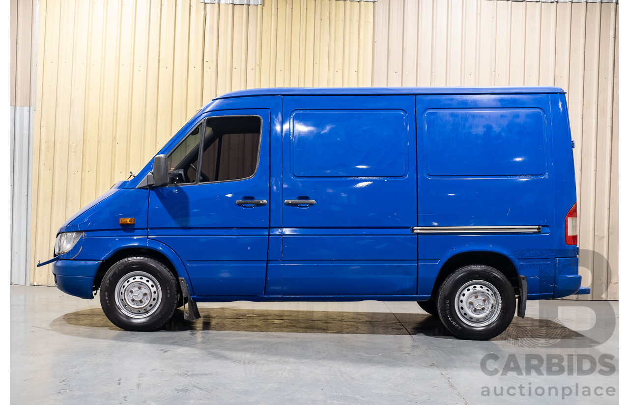 03/2004 Mercedes Benz Sprinter 308CDI 2d Van Blue 2.2L Turbo Diesel - Refridgerated