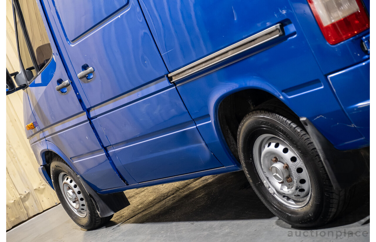 03/2004 Mercedes Benz Sprinter 308CDI 2d Van Blue 2.2L Turbo Diesel - Refridgerated