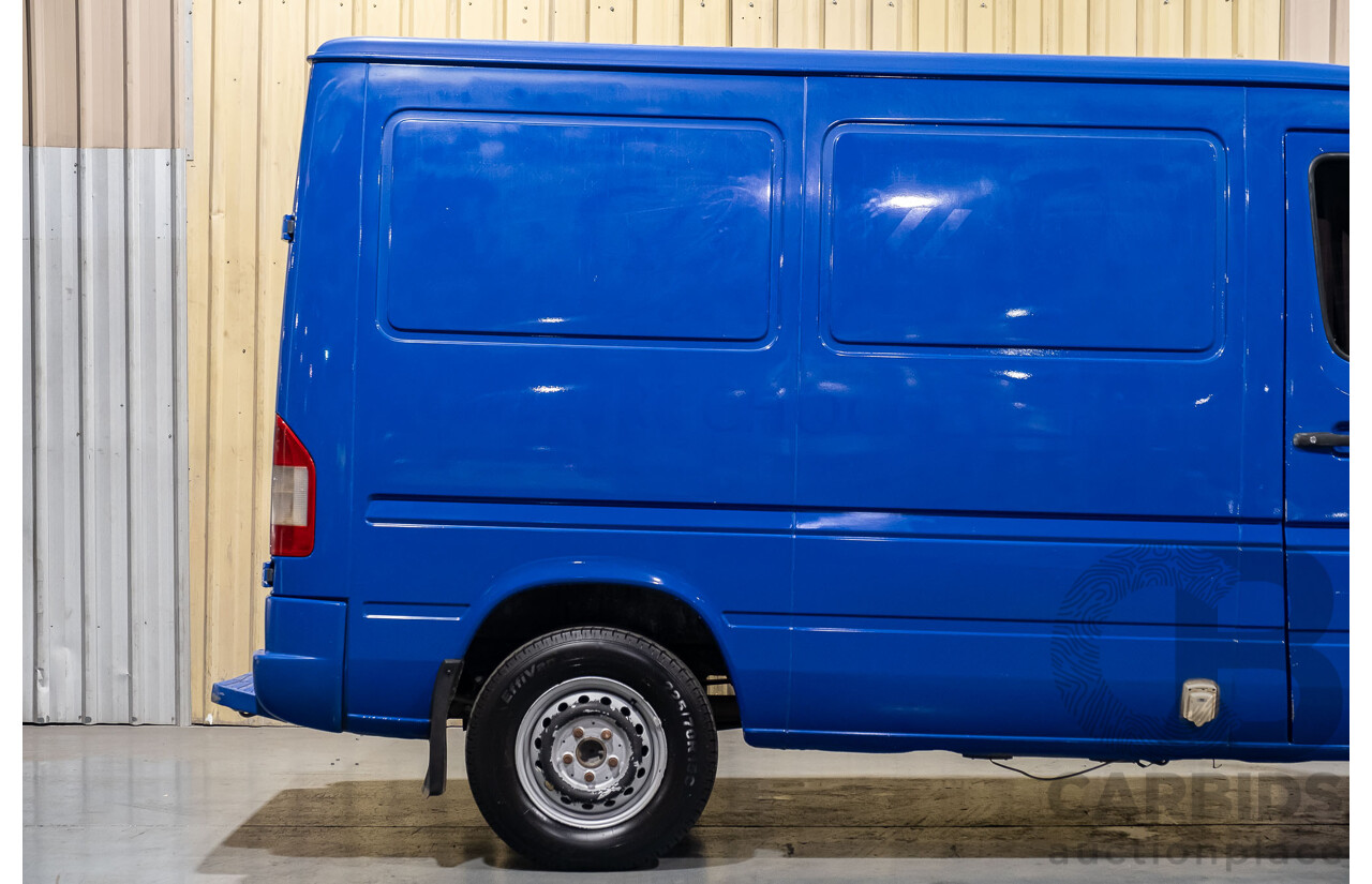 03/2004 Mercedes Benz Sprinter 308CDI 2d Van Blue 2.2L Turbo Diesel - Refridgerated