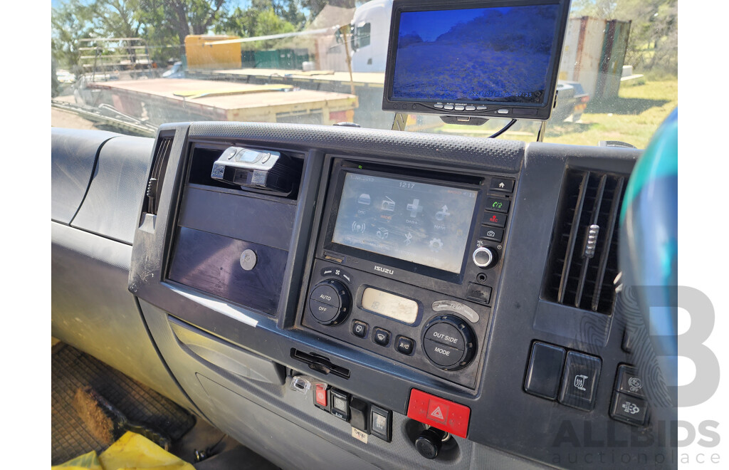 03/2014 Isuzu FTR900 4x2 Long Premium Tipper 255hp Six Cylinder Turbo Diesel