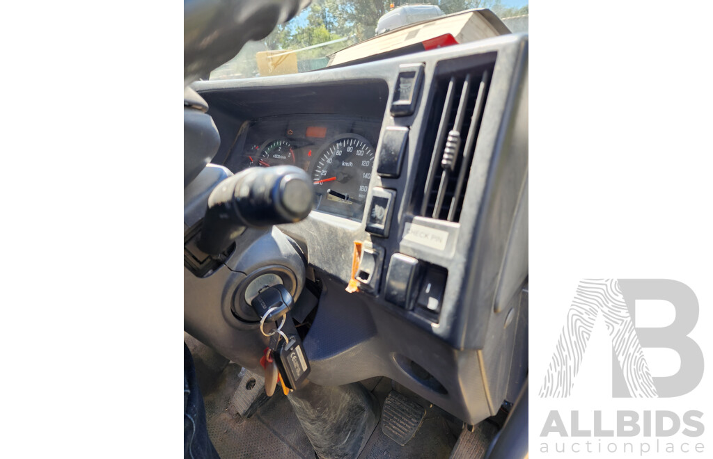 03/2014 Isuzu FTR900 4x2 Long Premium Tipper 255hp Six Cylinder Turbo Diesel