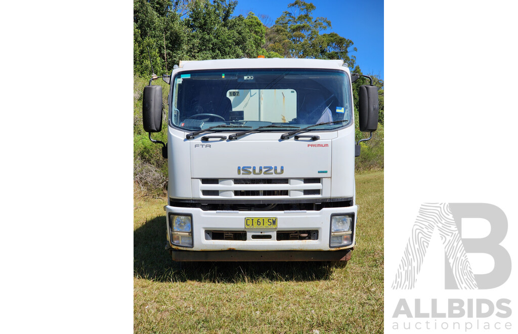 03/2014 Isuzu FTR900 4x2 Long Premium Tipper 255hp Six Cylinder Turbo Diesel