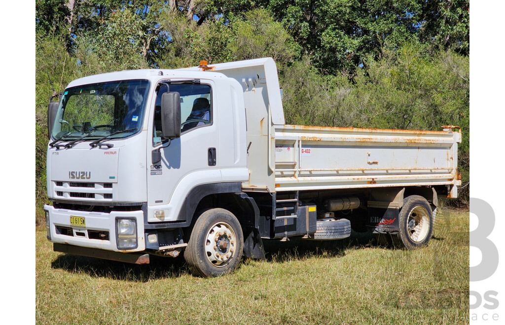 03/2014 Isuzu FTR900 4x2 Long Premium Tipper 255hp Six Cylinder Turbo Diesel