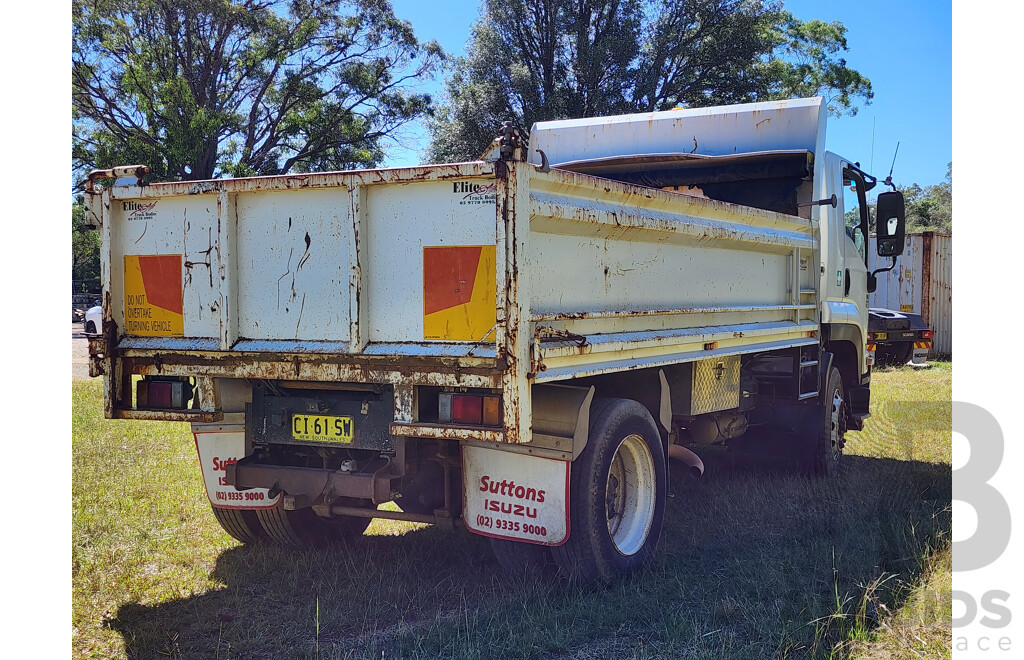 03/2014 Isuzu FTR900 4x2 Long Premium Tipper 255hp Six Cylinder Turbo Diesel