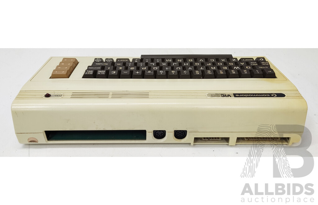 Vic 20 Computer Storage Commodore VIC-20 Desktop Computer - Lot 1484743 | ALLBIDS